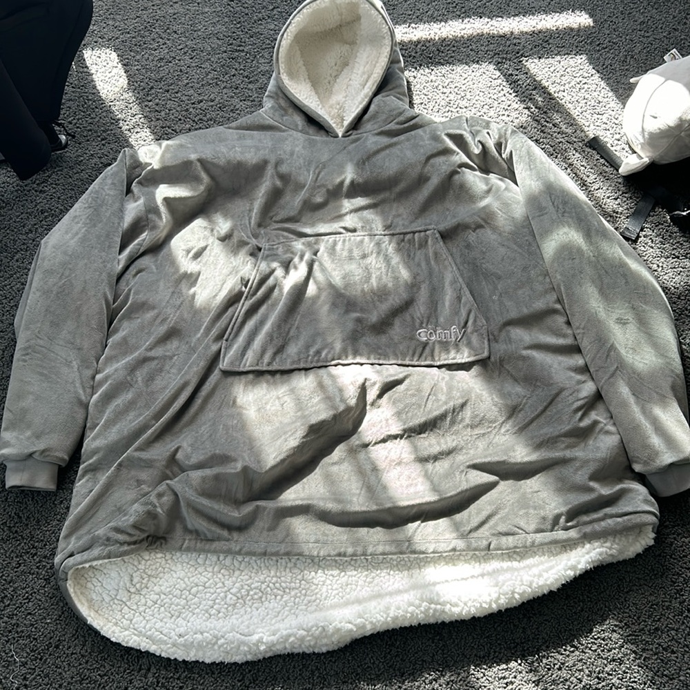Grey comfy